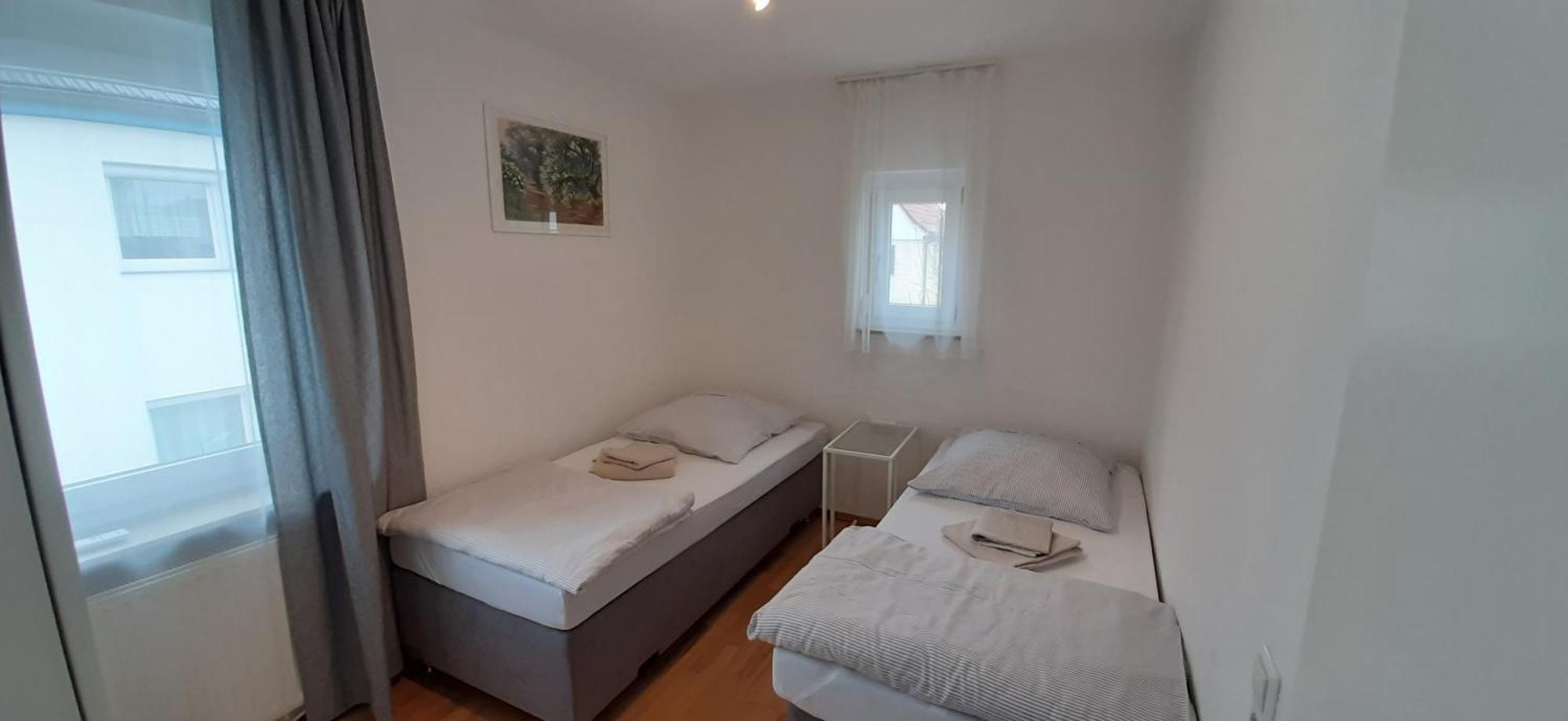 Fewo Reutlingen Heinestrasse OG Zimmer foto