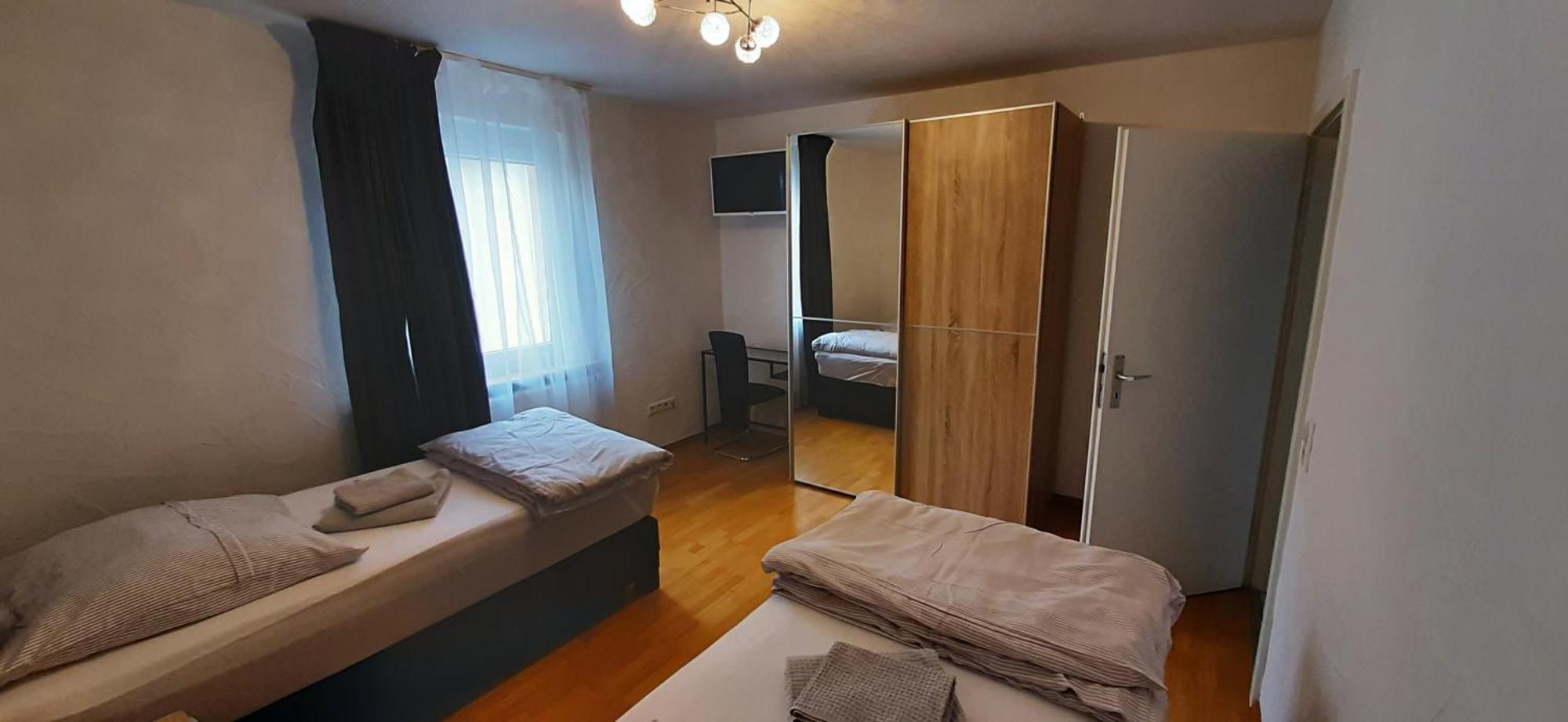 Fewo Reutlingen Heinestrasse OG Zimmer foto
