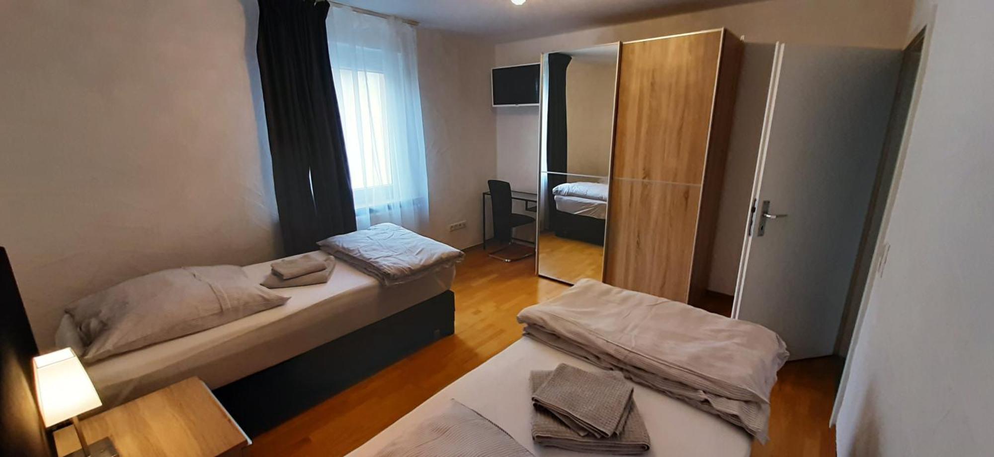 Fewo Reutlingen Heinestrasse OG Zimmer foto